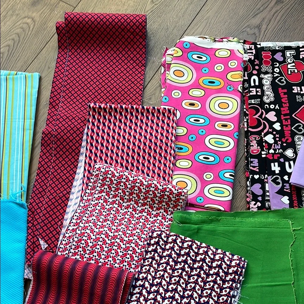 Colorful Fabric Bundle - Picture 4 of 5